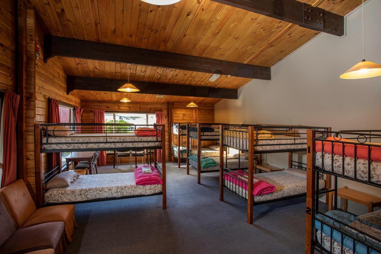 Te Anau Top 10 Holiday Park And Motels Exterior photo
