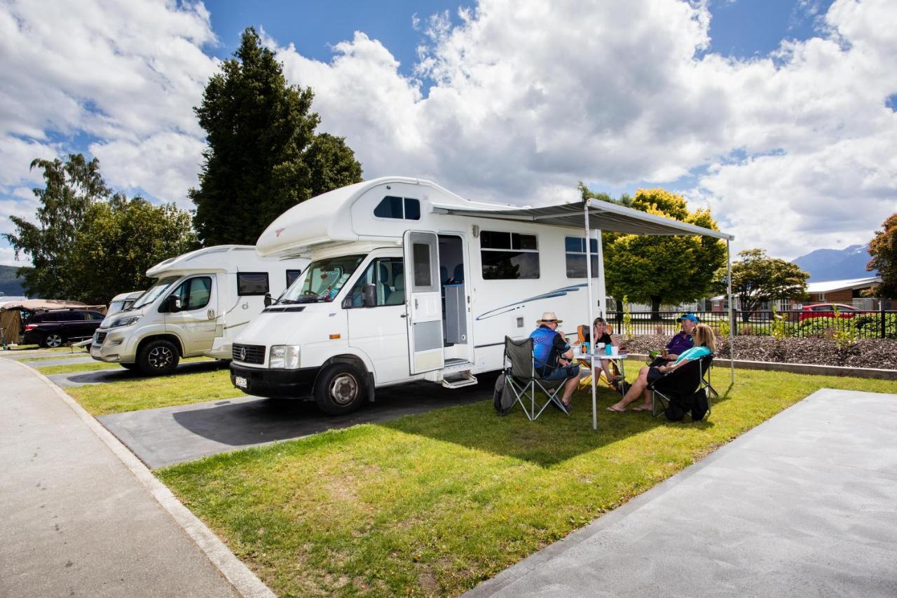 Te Anau Top 10 Holiday Park And Motels Exterior photo