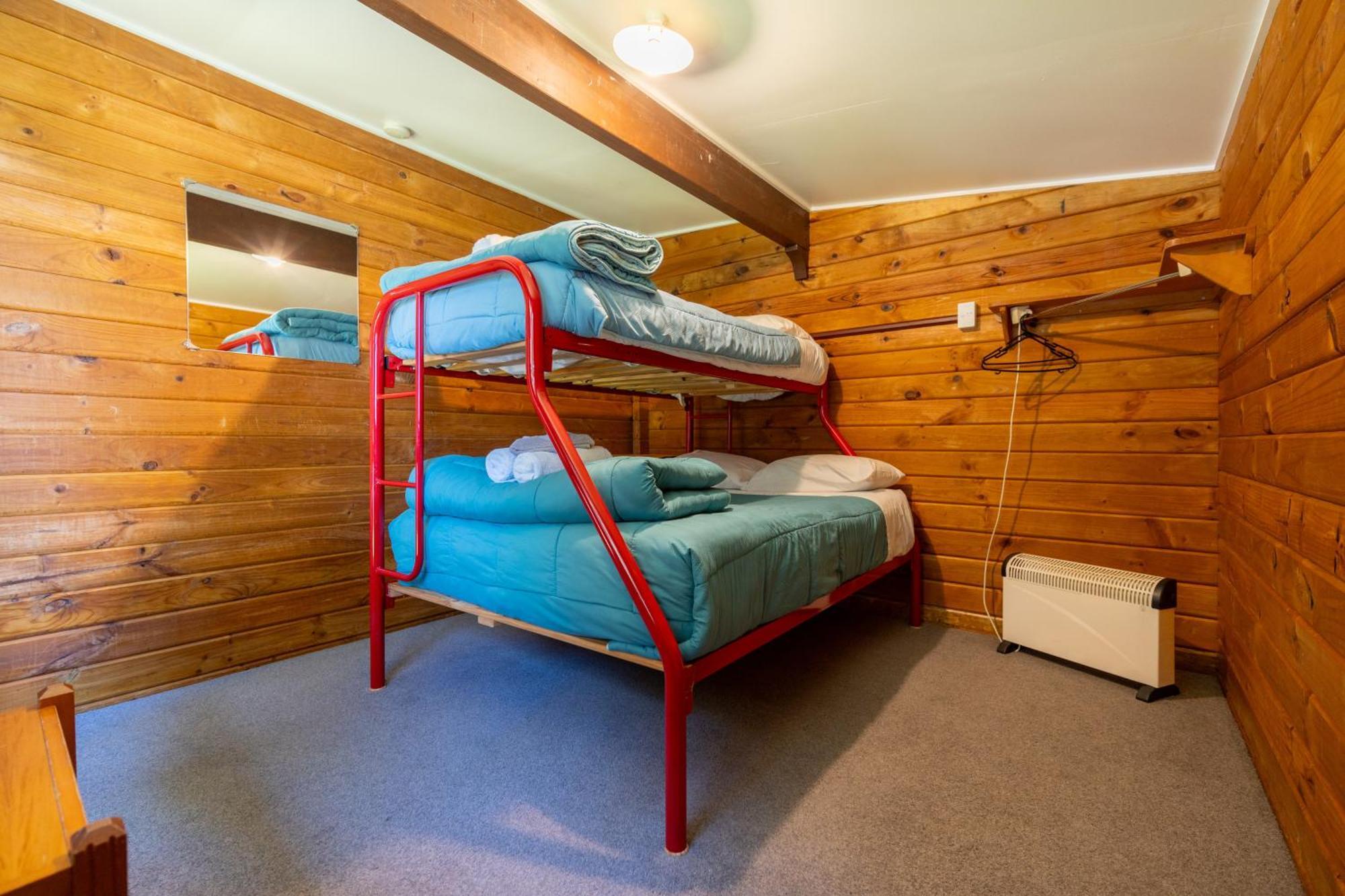 Te Anau Top 10 Holiday Park And Motels Exterior photo