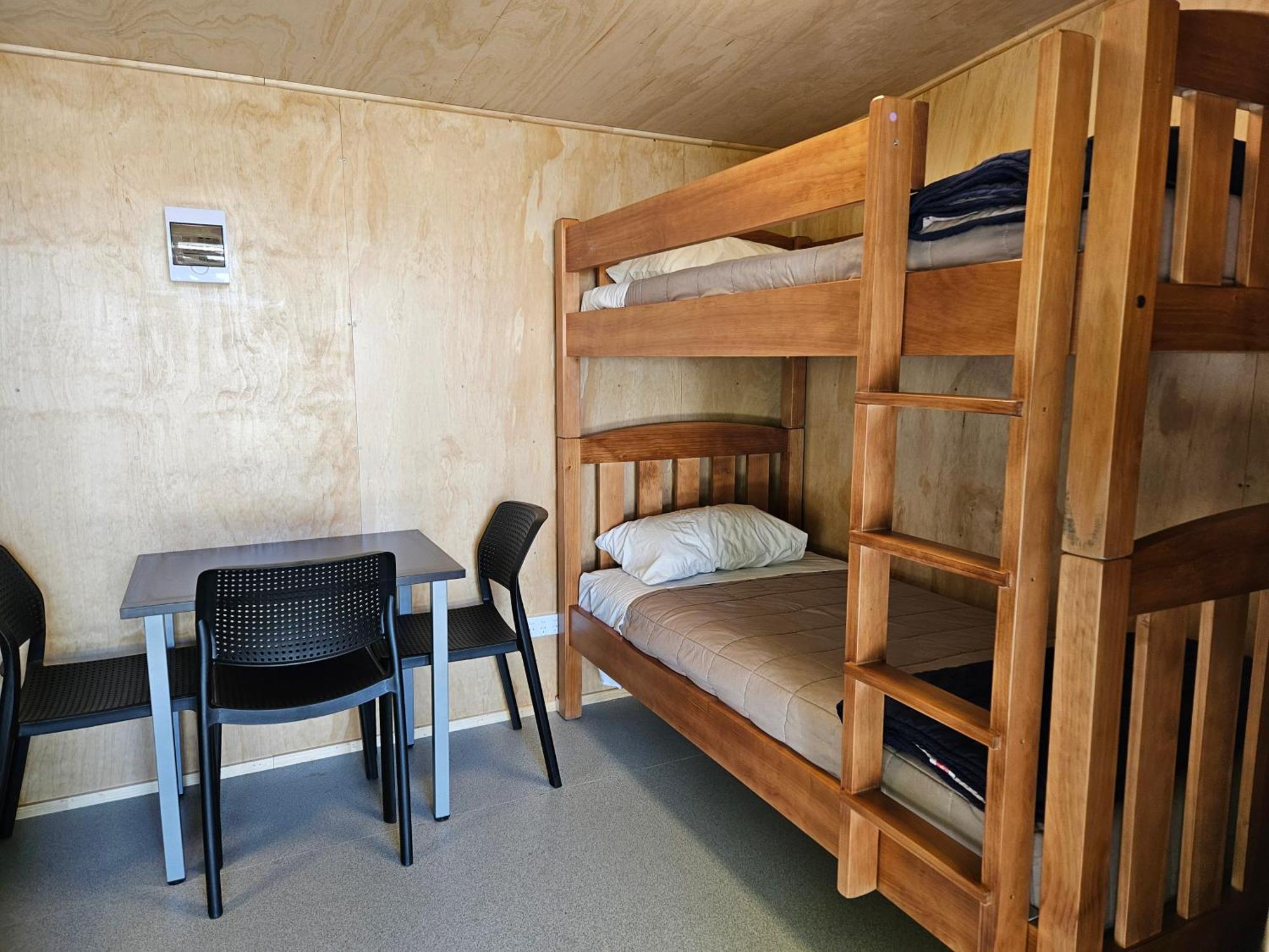 Te Anau Top 10 Holiday Park And Motels Exterior photo