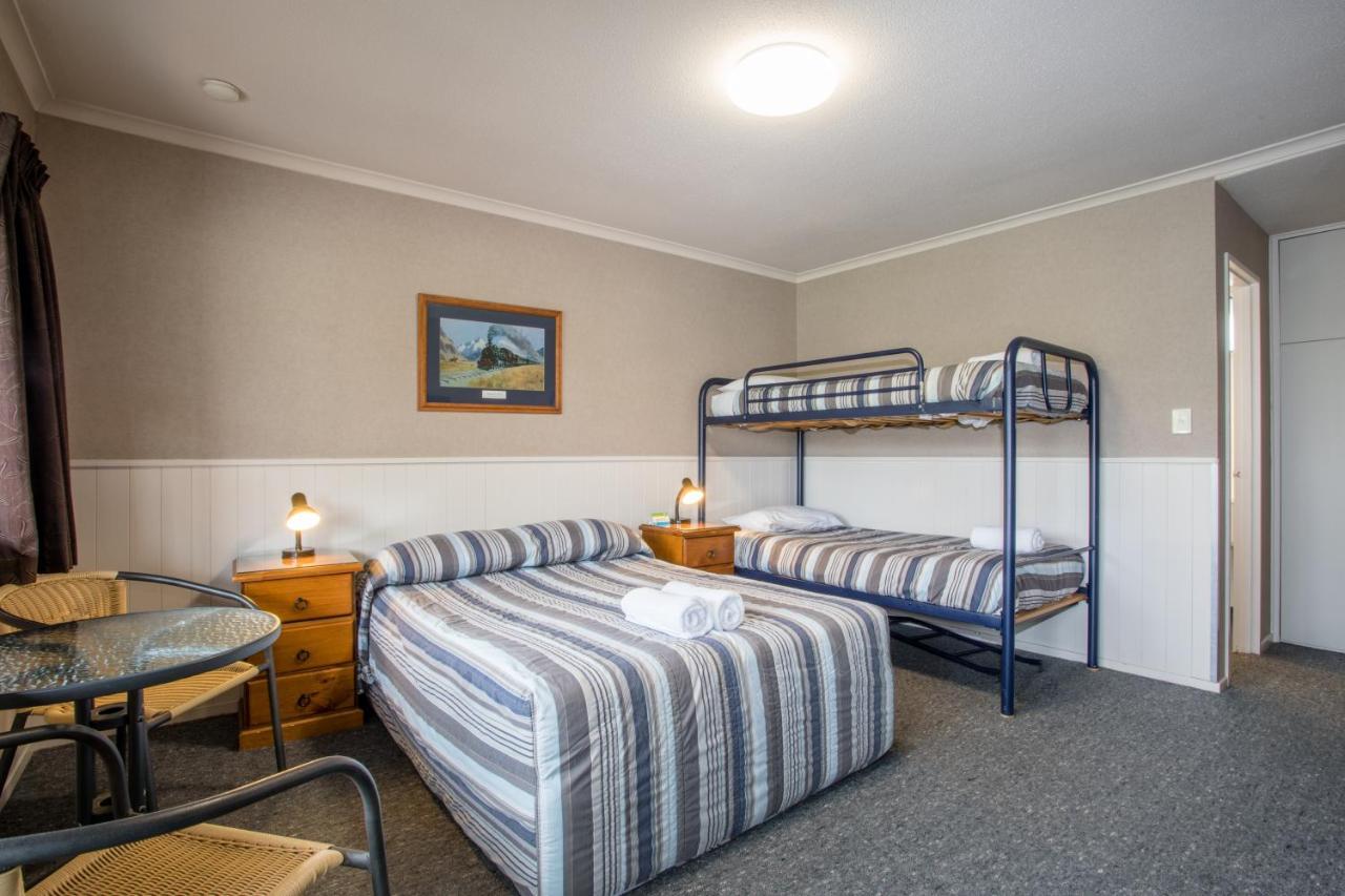 Te Anau Top 10 Holiday Park And Motels Exterior photo