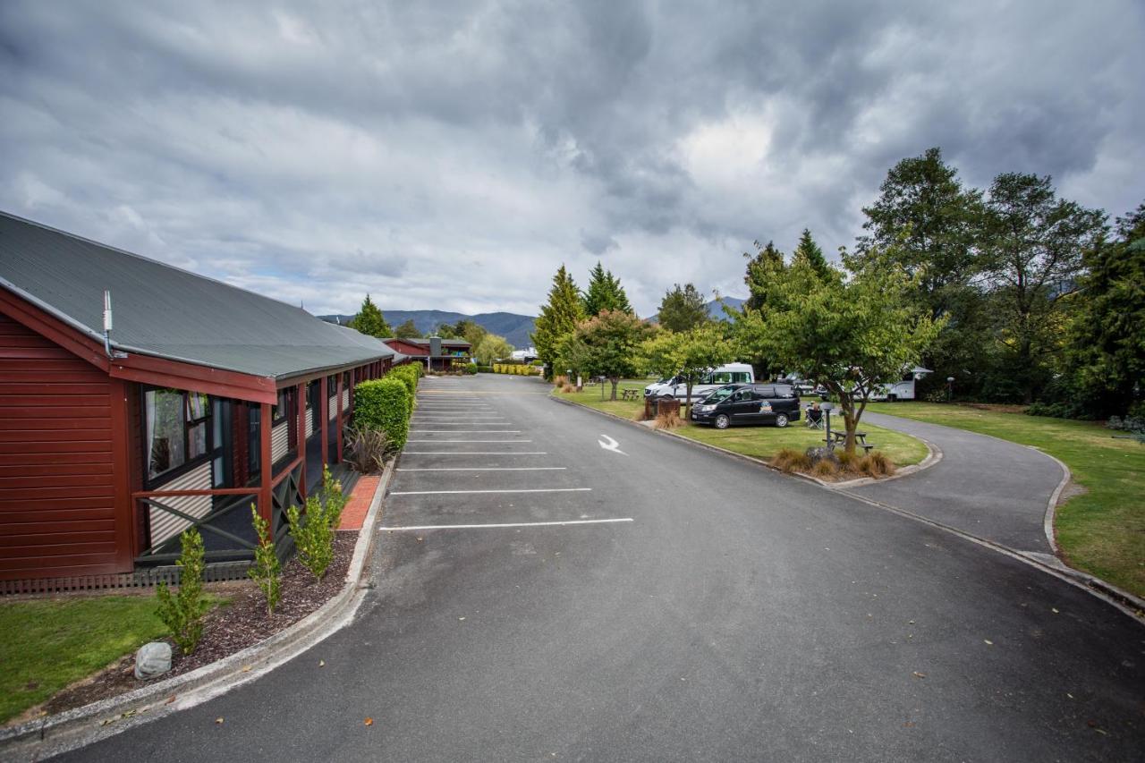 Te Anau Top 10 Holiday Park And Motels Exterior photo